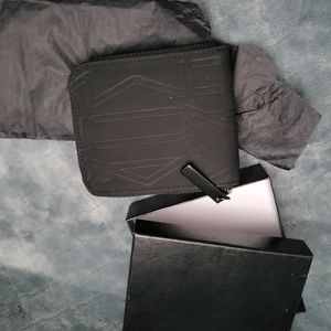 MAC COSMETICS Wallet